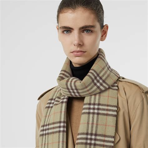 burberry classic vintage check cashmere scarf
